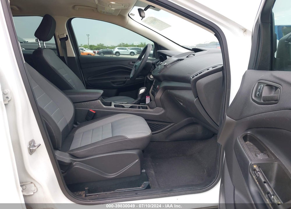 2019 FORD ESCAPE VIN: 1FMCU0F71KUC52904