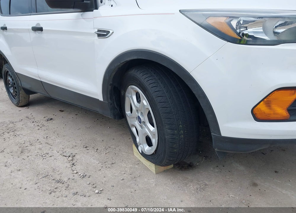 2019 FORD ESCAPE VIN: 1FMCU0F71KUC52904