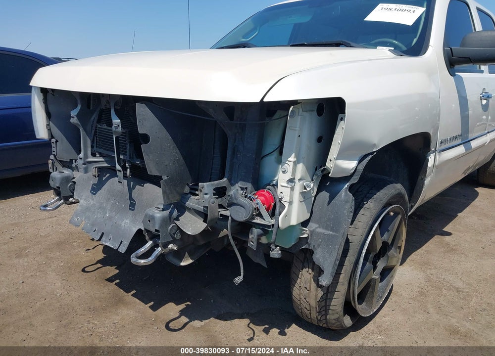 2013 CHEVROLET SILVERADO 1500 LTZ VIN: 3GCPCTE05DG317466