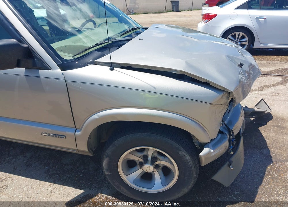 2001 CHEVROLET S-10 LS VIN: 1GCCS195X18251199