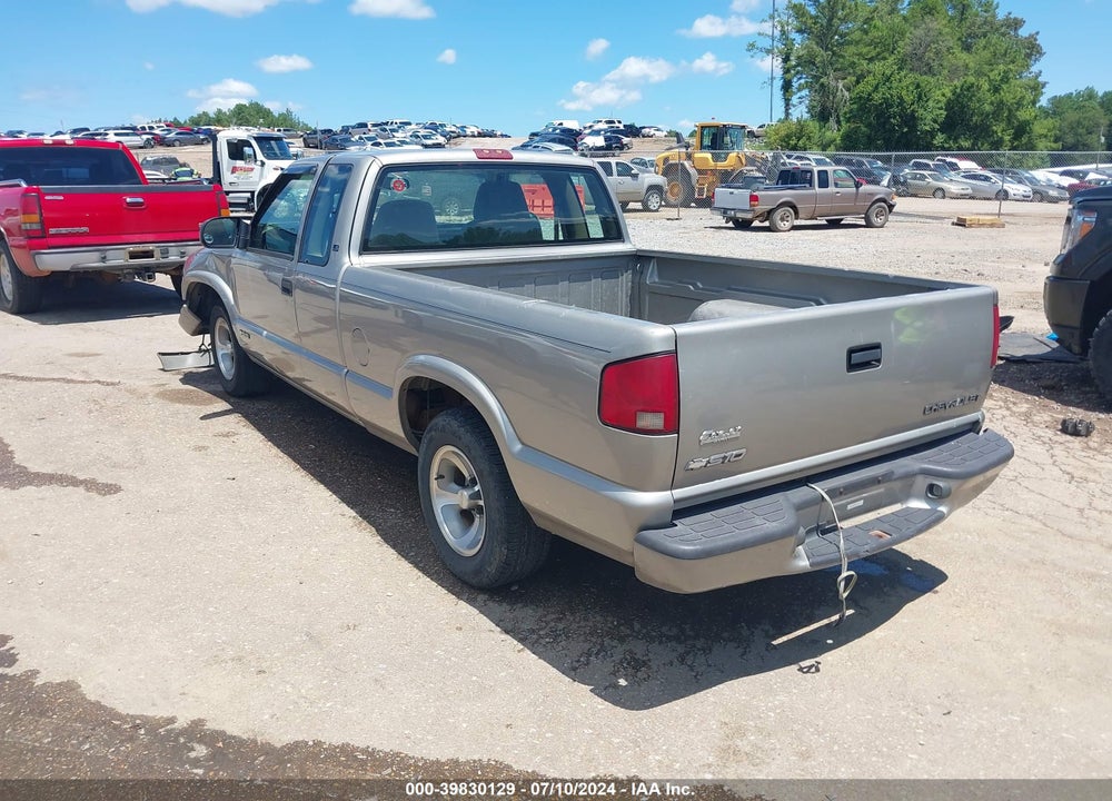 2001 CHEVROLET S-10 LS VIN: 1GCCS195X18251199