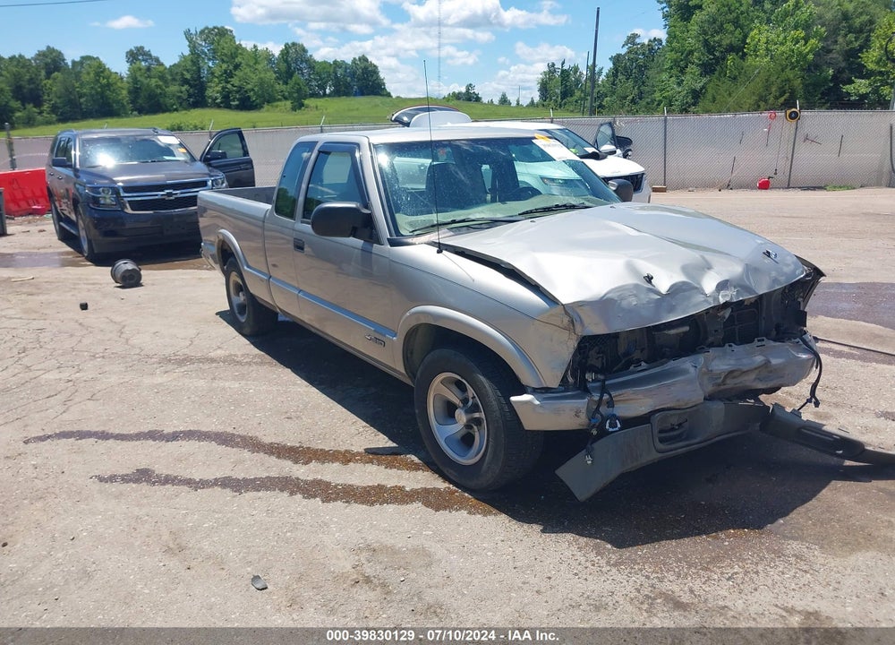 2001 CHEVROLET S-10 LS VIN: 1GCCS195X18251199