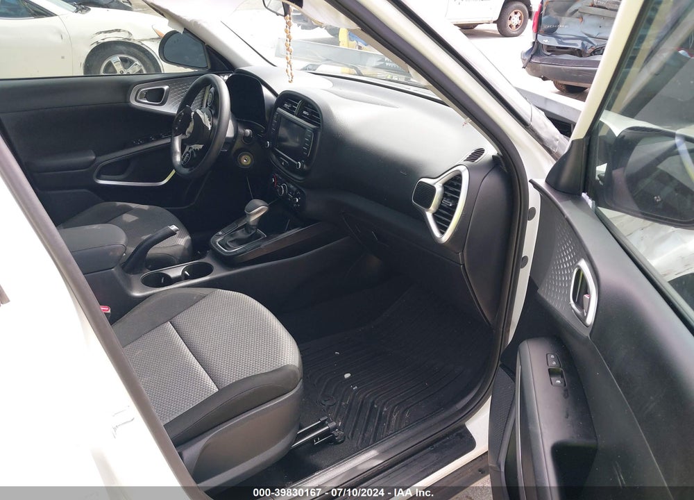 2023 KIA SOUL LX VIN: KNDJ23AU6P7867129