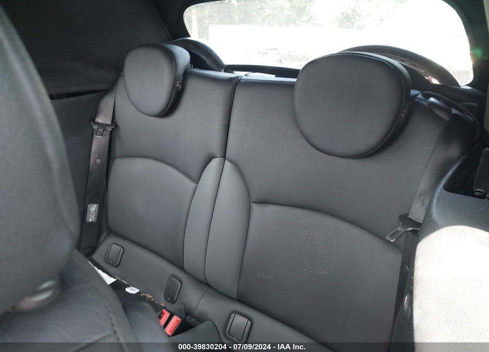 2010 MINI COOPER S VIN: WMWMS3C54ATY51803