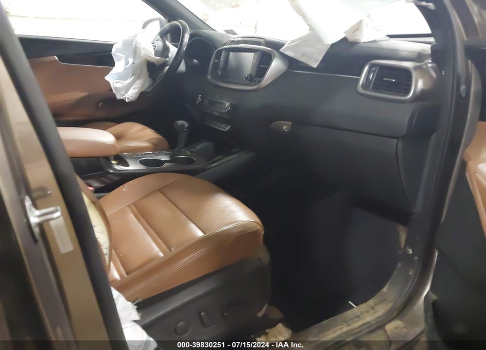 2019 KIA SORENTO 3.3L SXL VIN: 5XYPKDA57KG528772