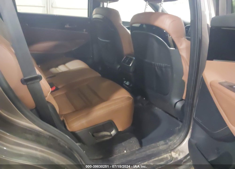 2019 KIA SORENTO 3.3L SXL VIN: 5XYPKDA57KG528772