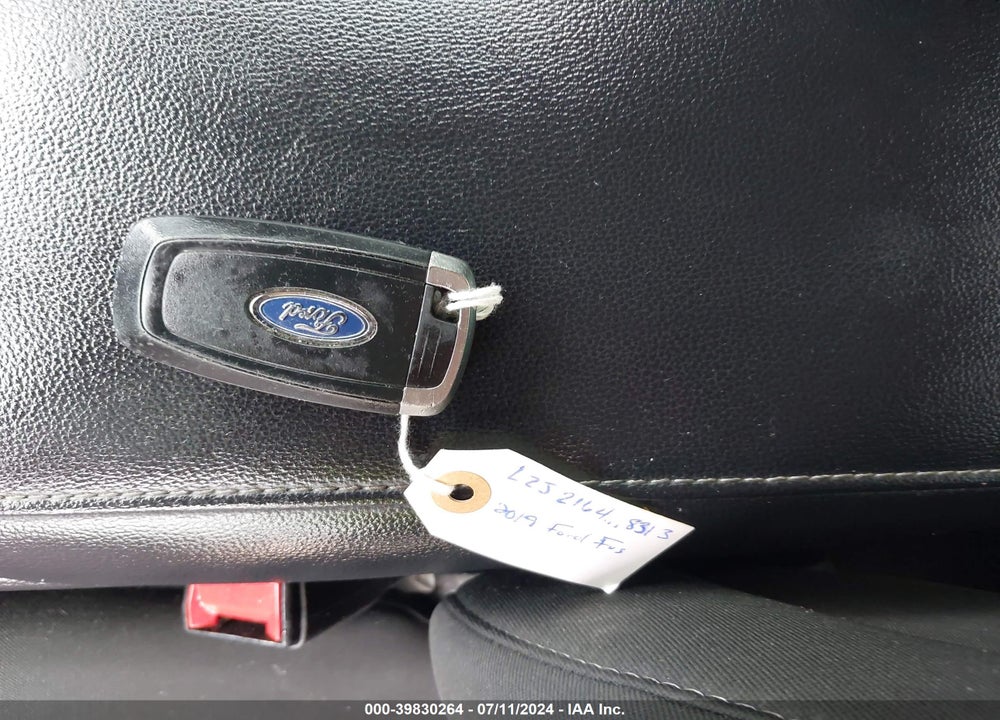 2019 FORD FUSION SE VIN: 3FA6P0HD2KR198313