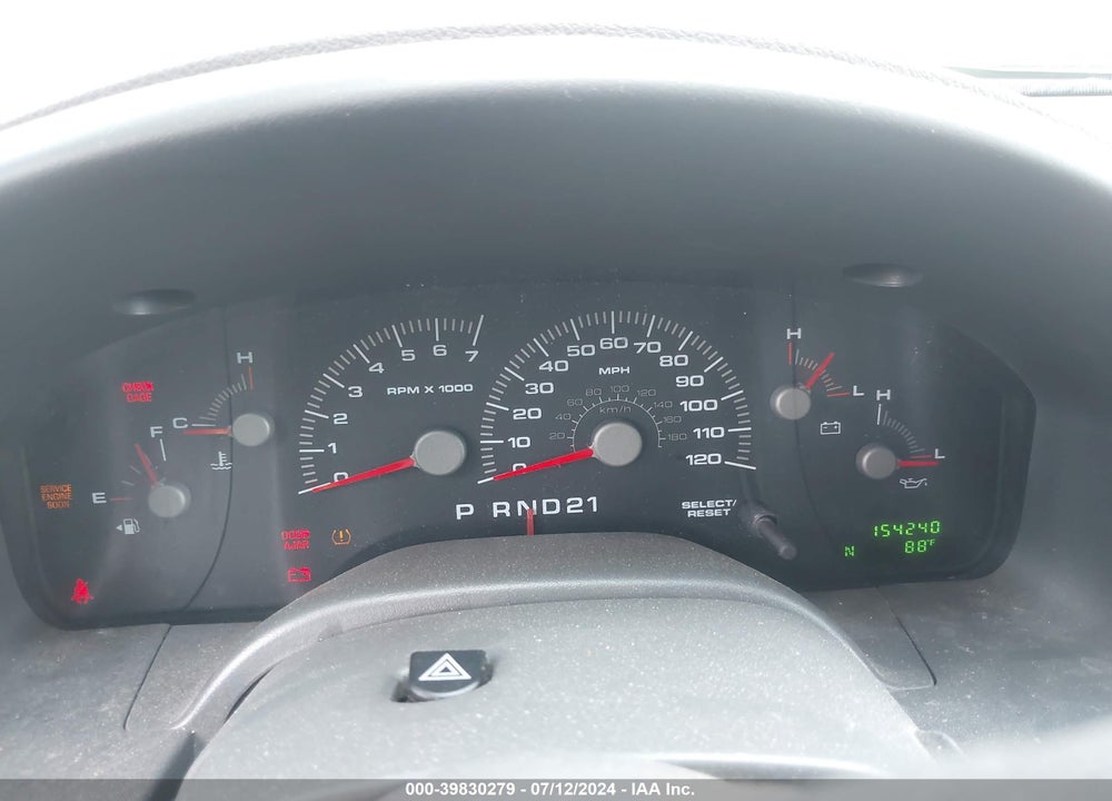 2004 FORD EXPEDITION VIN: 1FMPU16L44LB29742