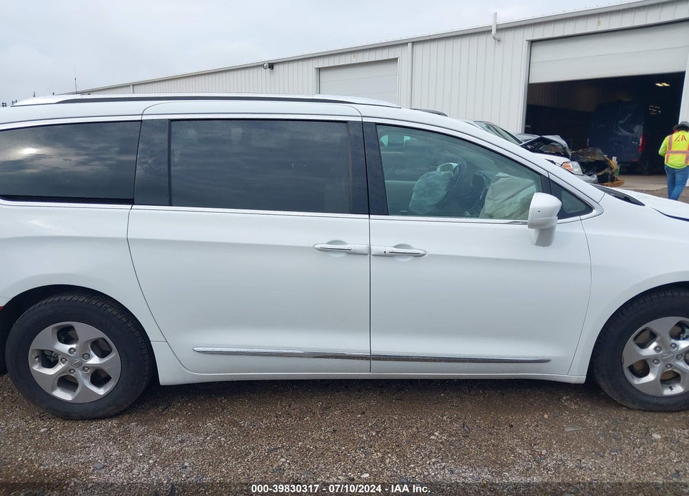 2019 CHRYSLER PACIFICA HYBRID TOURING L VIN: 2C4RC1L70KR710828