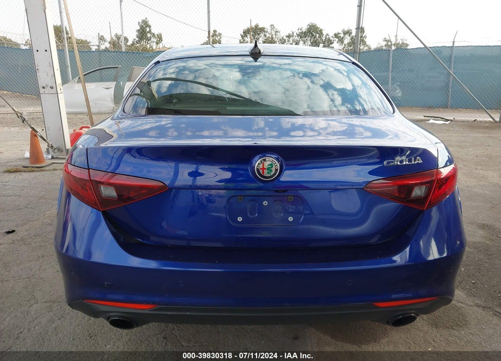 2022 ALFA ROMEO GIULIA TI RWD VIN: ZARFAMBN1N7654050