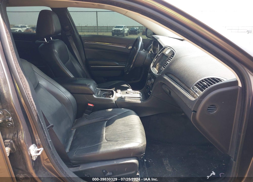 2015 CHRYSLER 300 LIMITED VIN: 2C3CCAAG8FH806909