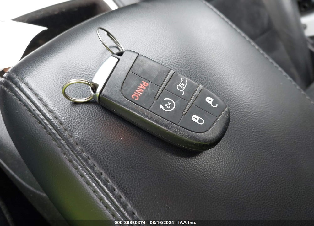 2015 JEEP GRAND CHEROKEE ALTITUDE VIN: 1C4RJFAGXFC942552