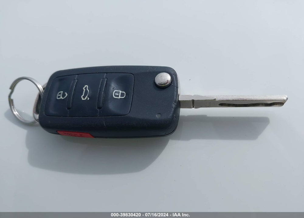 2012 VOLKSWAGEN PASSAT 2.5L S VIN: 1VWAP7A34CC097205
