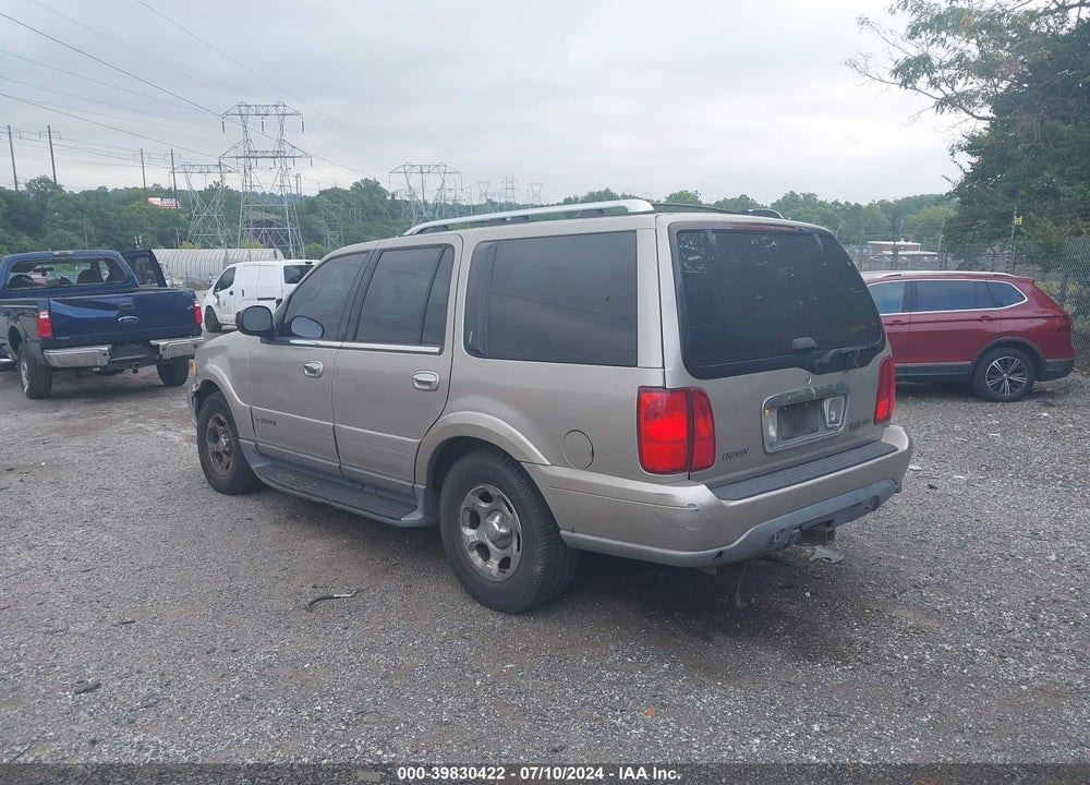 2002 LINCOLN NAVIGATOR VIN: 5LMFU28R72LJ06825