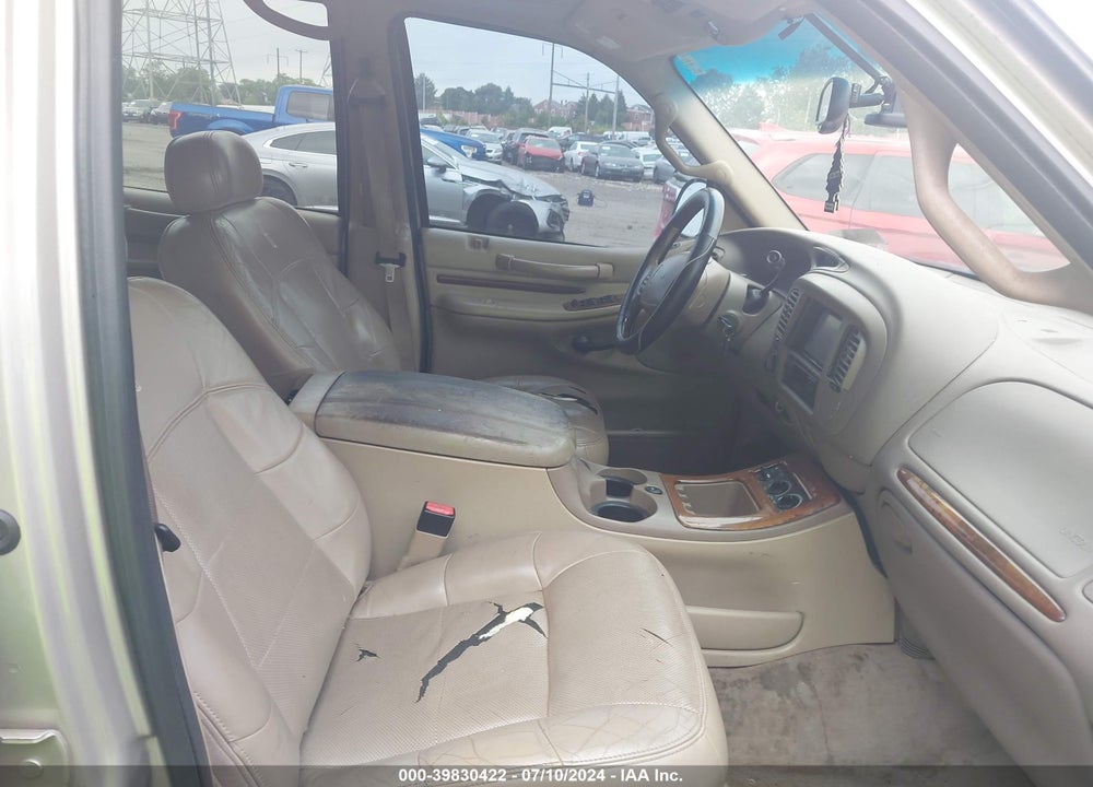 2002 LINCOLN NAVIGATOR VIN: 5LMFU28R72LJ06825