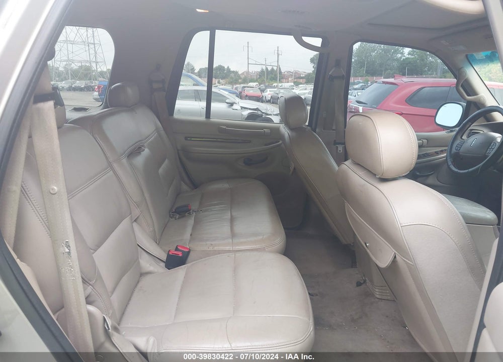 2002 LINCOLN NAVIGATOR VIN: 5LMFU28R72LJ06825