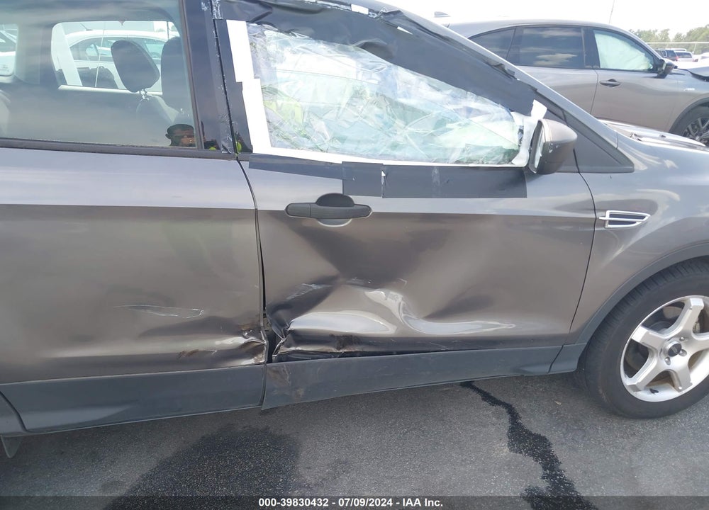 2014 FORD ESCAPE S VIN: 1FMCU0F70EUA35025