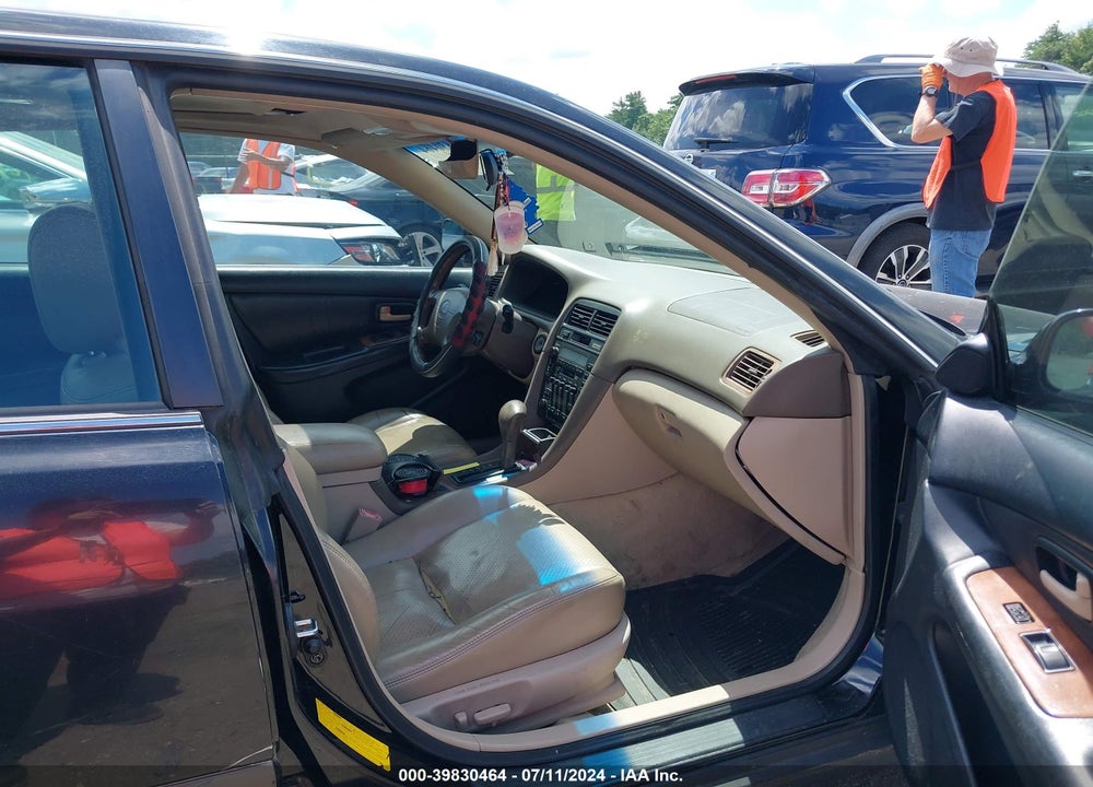 1999 LEXUS ES 300 VIN: JT8BF28G1X0191831