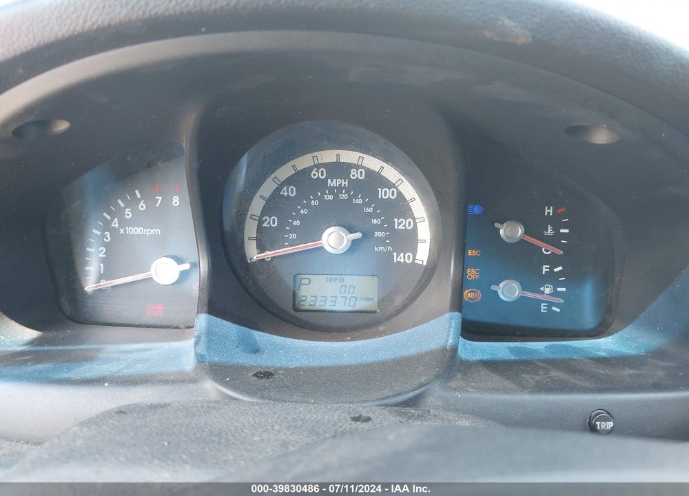 2007 KIA SPORTAGE VIN: KNDJF724477433768