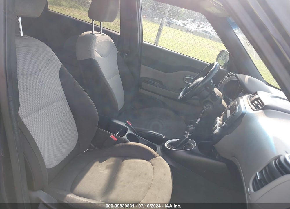2015 KIA SOUL VIN: KNDJN2A21F7216053