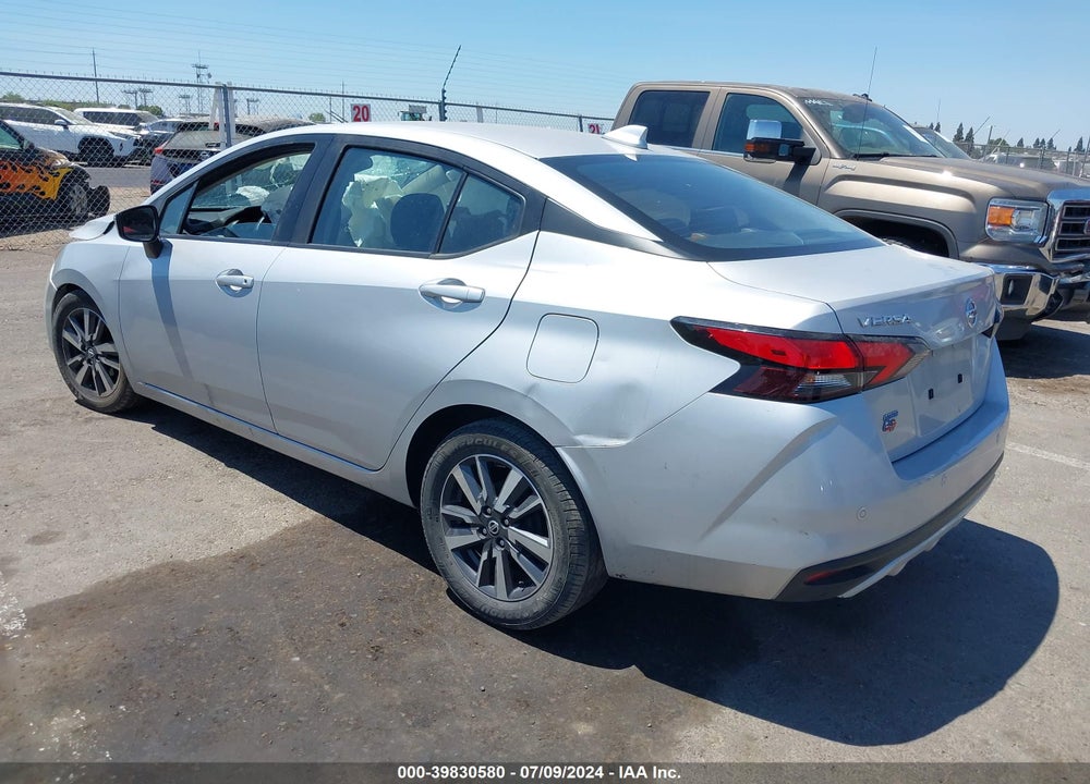 2020 NISSAN VERSA SV XTRONIC CVT VIN: 3N1CN8EV1LL861215