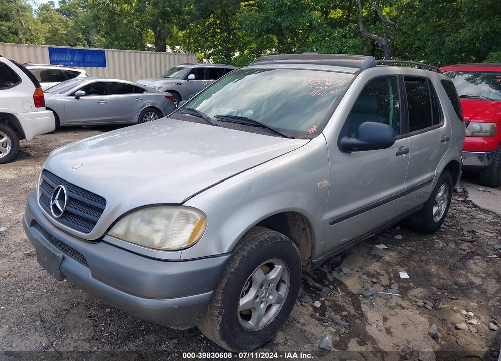 1999 MERCEDES-BENZ ML 320 VIN: 4JGAB54E4XA125908