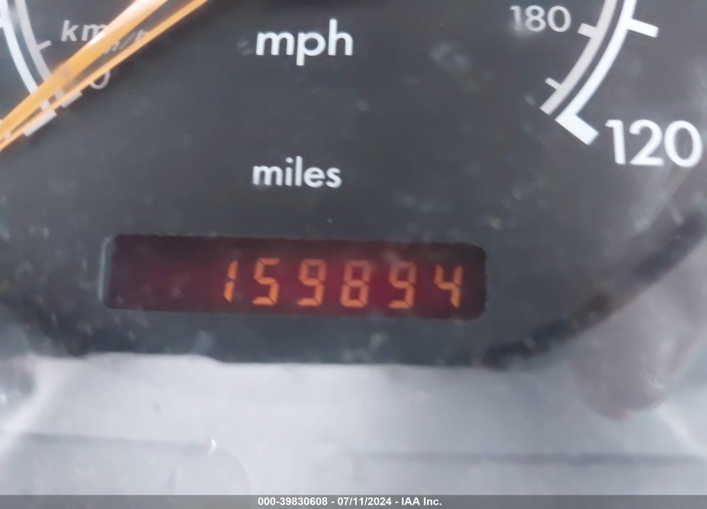 1999 MERCEDES-BENZ ML 320 VIN: 4JGAB54E4XA125908