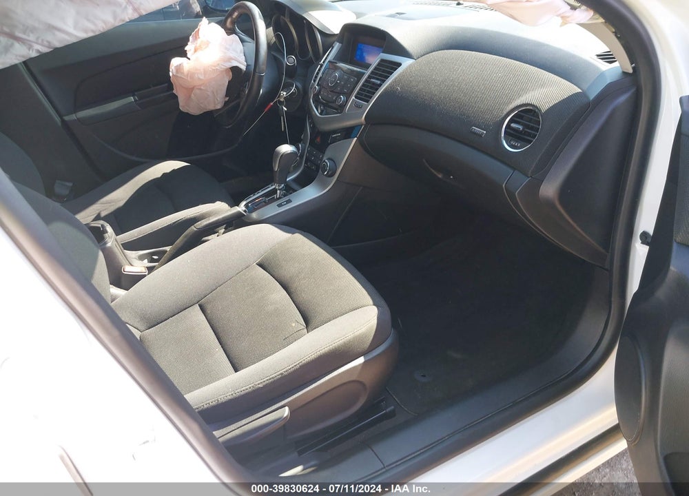 2014 CHEVROLET CRUZE VIN: 1G1PC5SB8E7377331