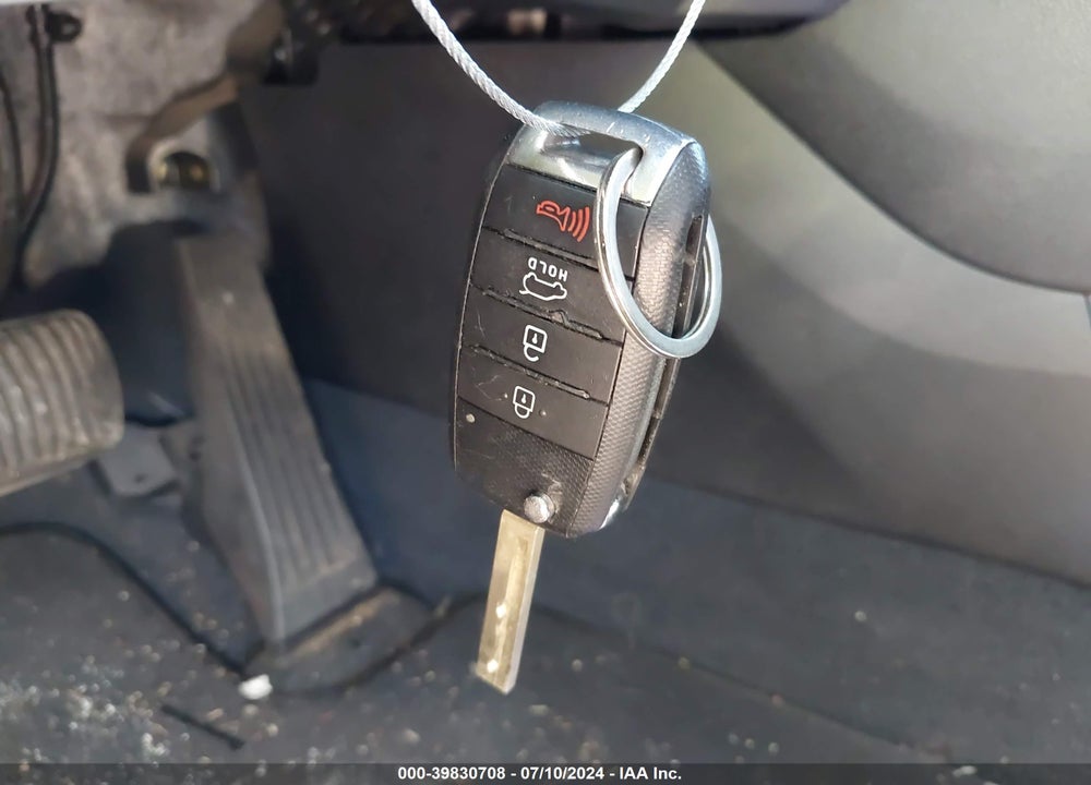 2020 KIA SORENTO 2.4L L VIN: 5XYPG4A36LG632865