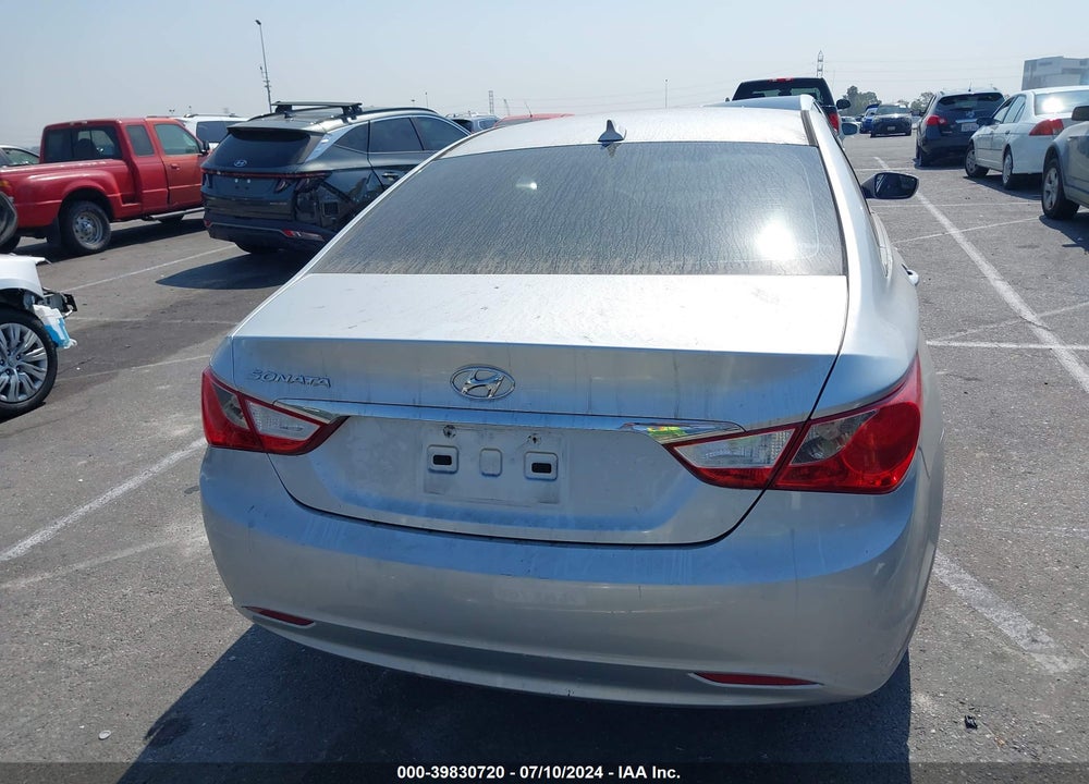 2013 HYUNDAI SONATA GLS VIN: 5NPEB4AC5DH648555