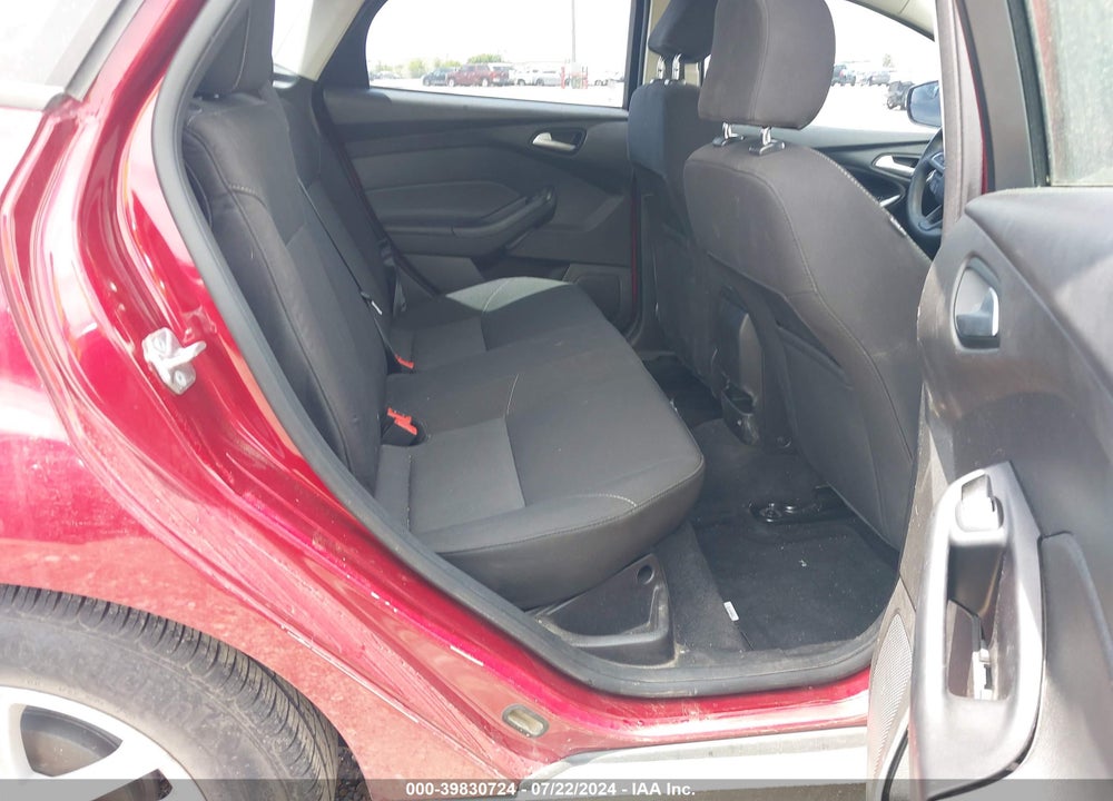 2017 FORD FOCUS SE VIN: 1FADP3F22HL244787