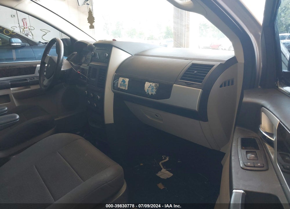2010 DODGE GRAND CARAVAN SXT VIN: 2D4RN5D17AR297903