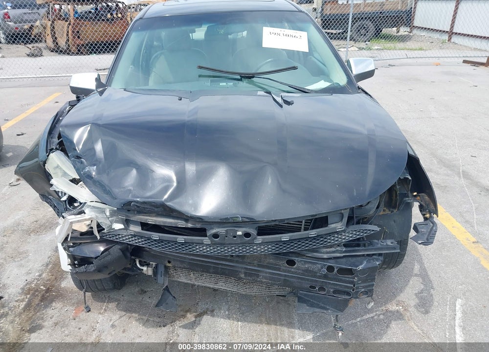 2010 FORD FOCUS SEL VIN: 1FAHP3HN5AW118081