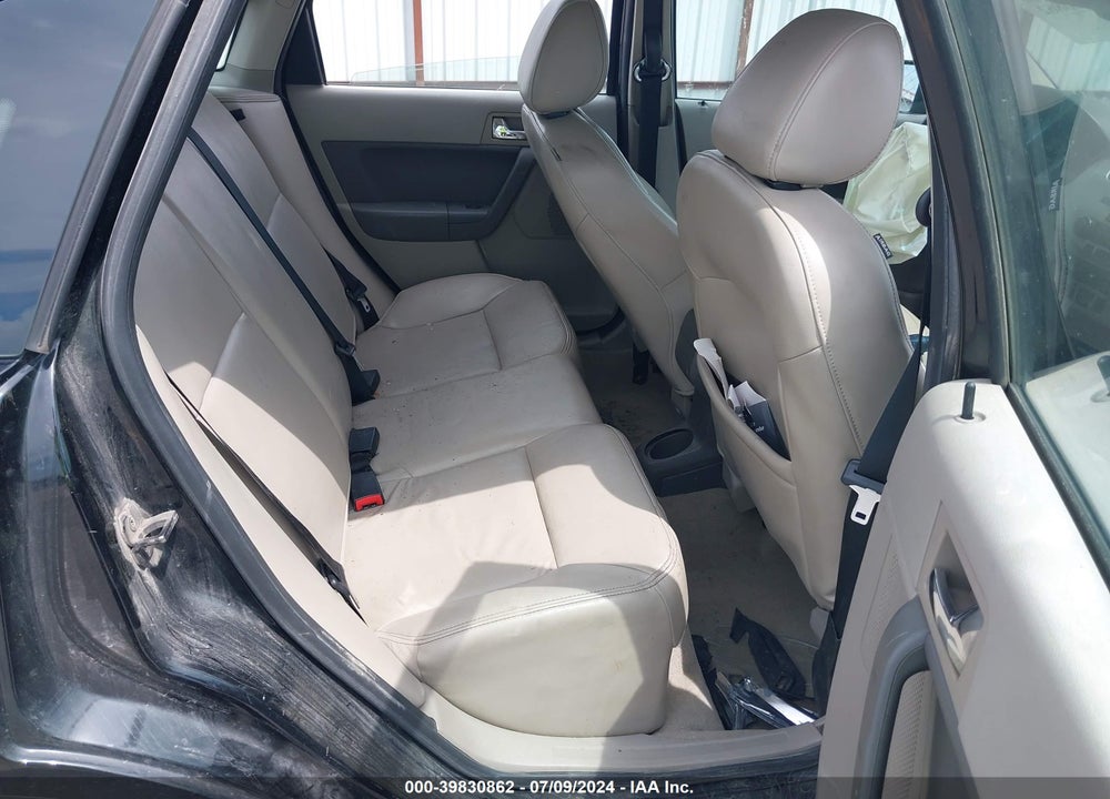 2010 FORD FOCUS SEL VIN: 1FAHP3HN5AW118081
