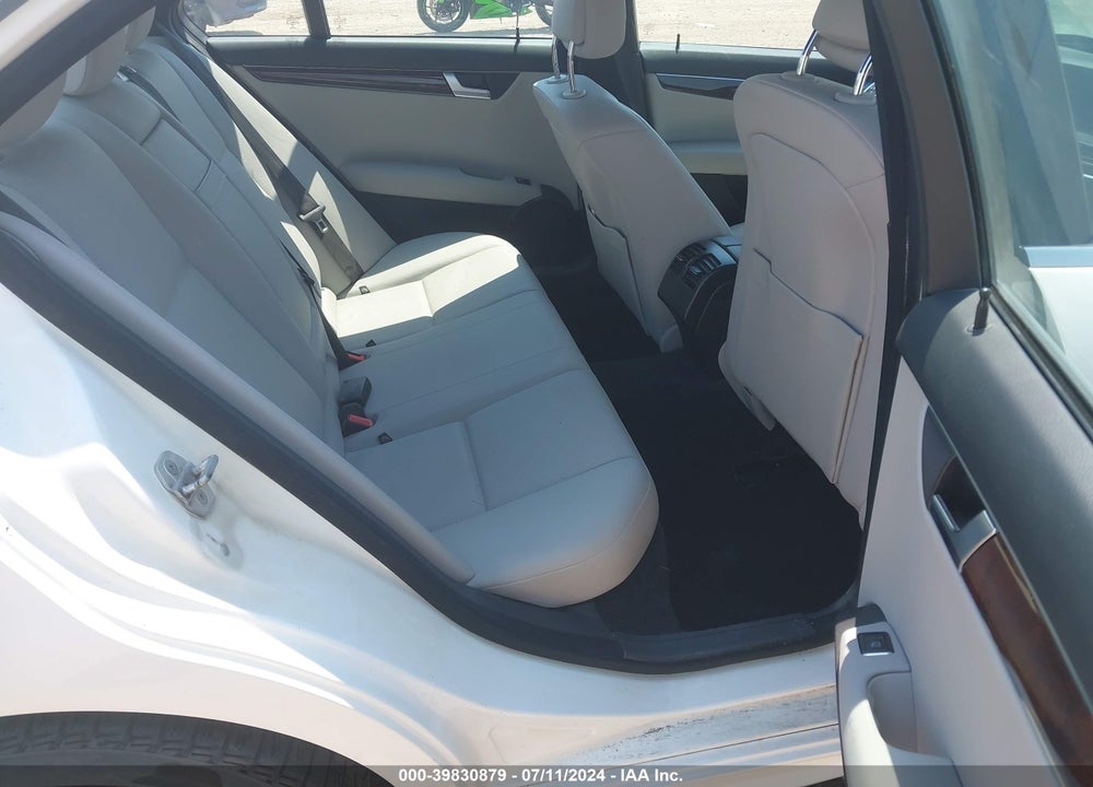 2014 MERCEDES-BENZ C 300 LUXURY 4MATIC/SPORT 4MATIC VIN: WDDGF8AB6EA953556