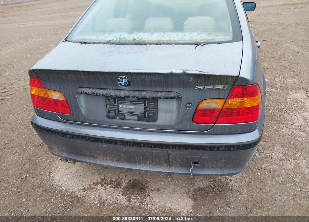 2003 BMW 325I VIN: WBAET37433NJ33198