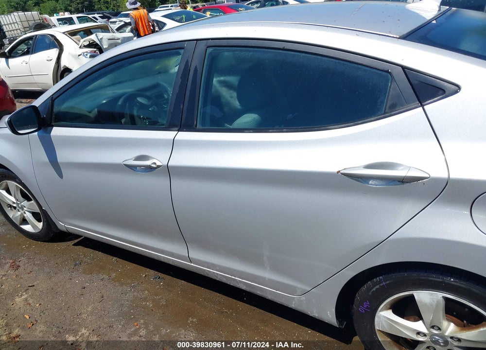2013 HYUNDAI ELANTRA GLS VIN: KMHDH4AE2DU681803