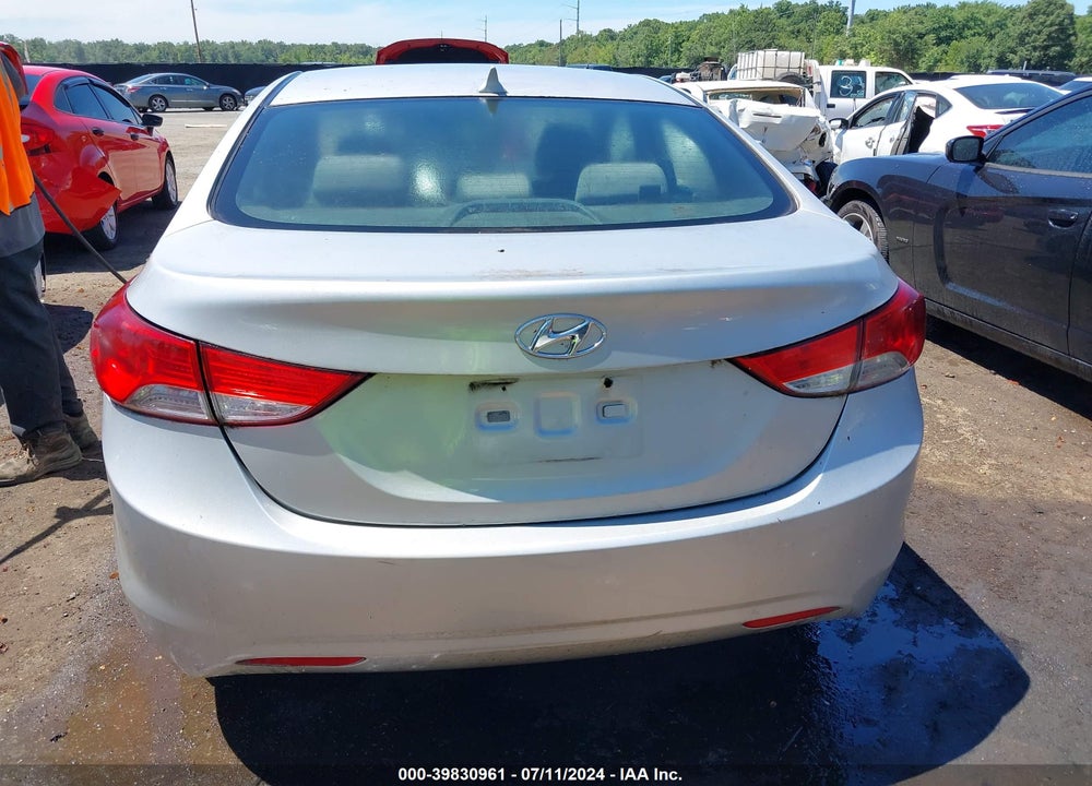 2013 HYUNDAI ELANTRA GLS VIN: KMHDH4AE2DU681803