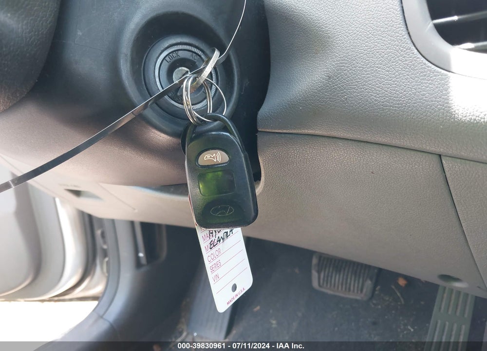2013 HYUNDAI ELANTRA GLS VIN: KMHDH4AE2DU681803