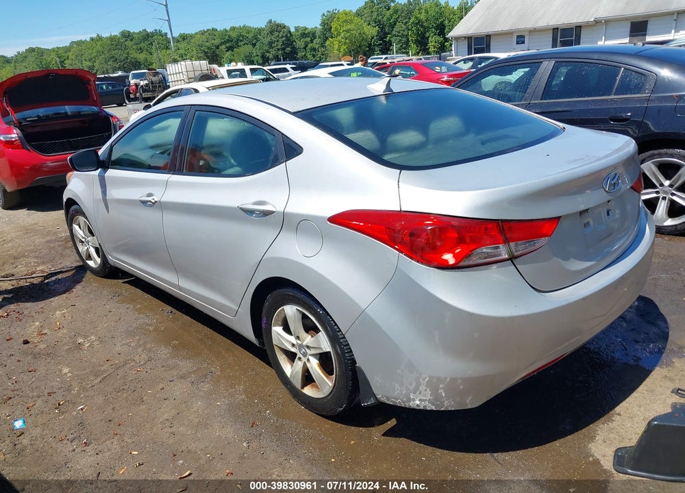 2013 HYUNDAI ELANTRA GLS VIN: KMHDH4AE2DU681803