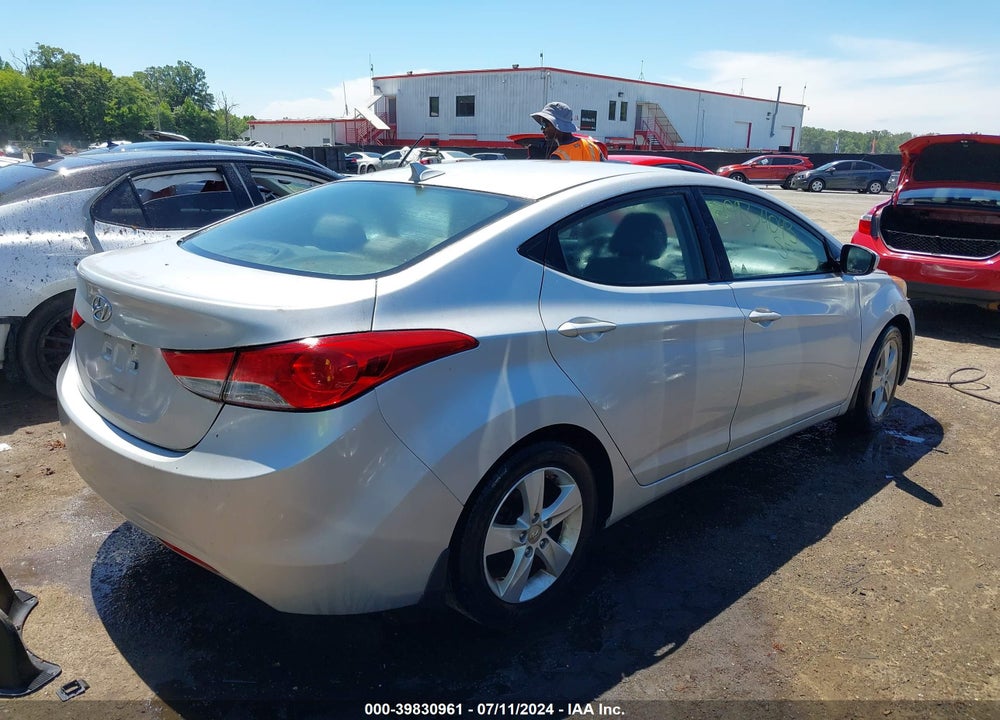 2013 HYUNDAI ELANTRA GLS VIN: KMHDH4AE2DU681803