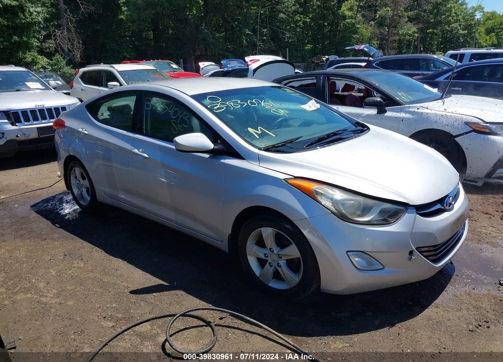 2013 HYUNDAI ELANTRA GLS VIN: KMHDH4AE2DU681803