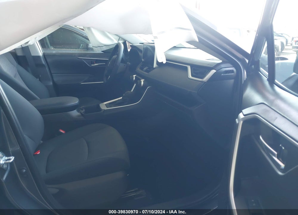 2024 TOYOTA RAV4 XLE VIN: 2T3P1RFV4RC421636