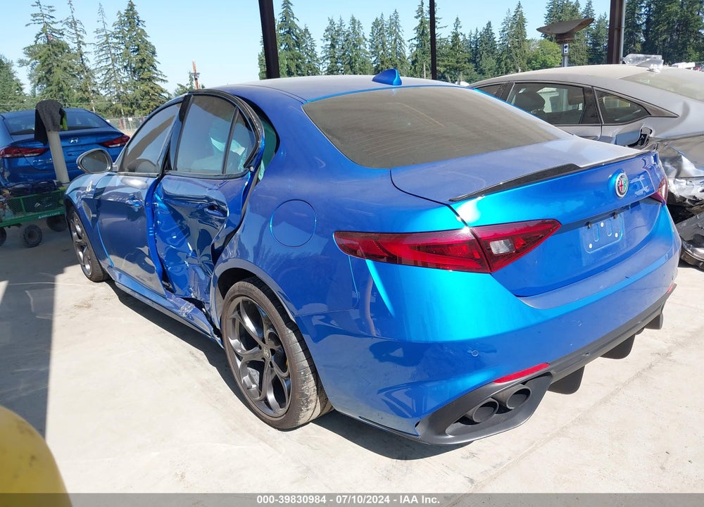 2018 ALFA ROMEO GIULIA QUADRIFOGLIO RWD VIN: ZARFAEAV1J7585720