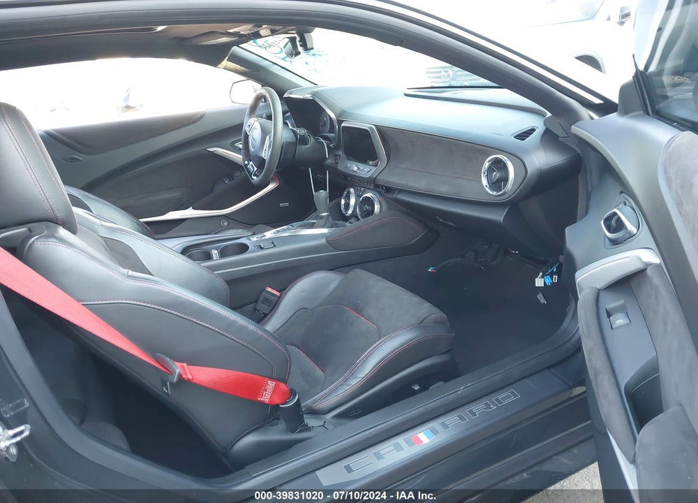 2017 CHEVROLET CAMARO ZL1 VIN: 1G1FJ1R61H0207666
