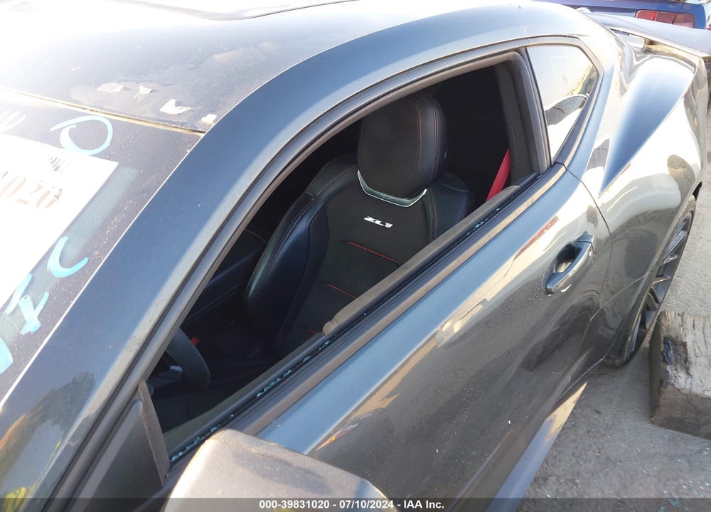 2017 CHEVROLET CAMARO ZL1 VIN: 1G1FJ1R61H0207666