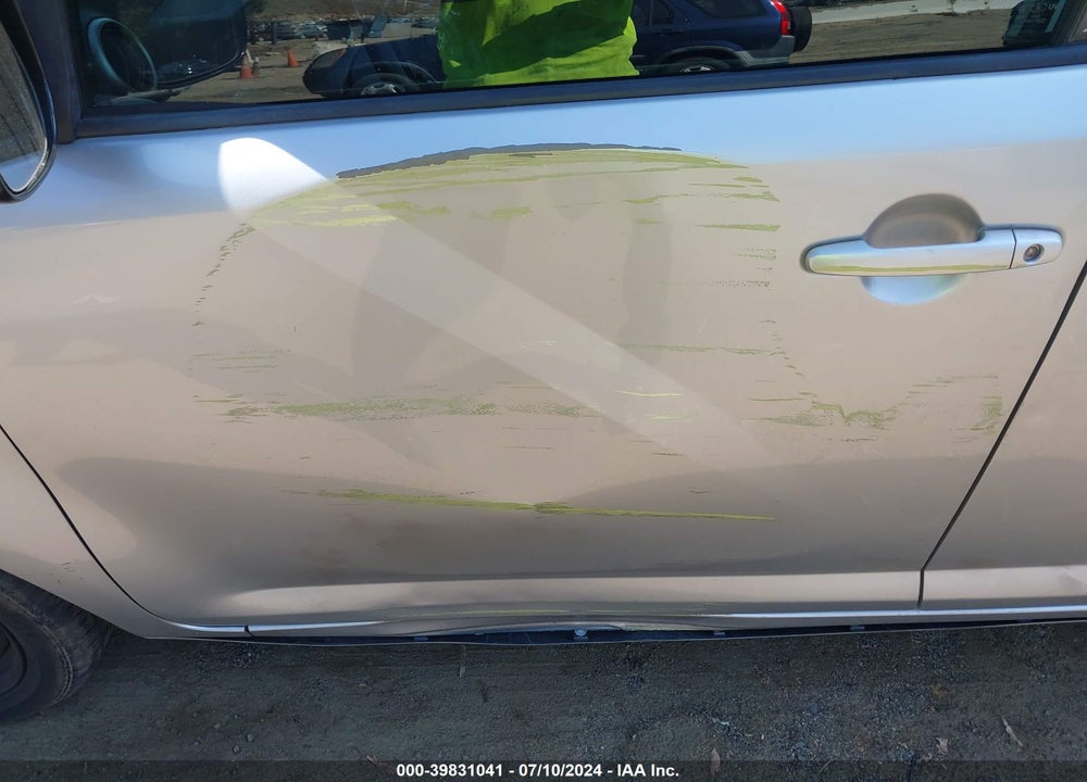 2010 SCION XB VIN: JTLZE4FE6A1103281
