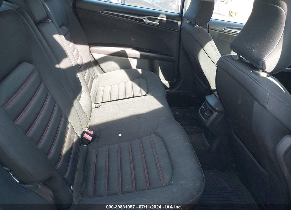 2015 FORD FUSION SE VIN: 3FA6P0H72FR202862