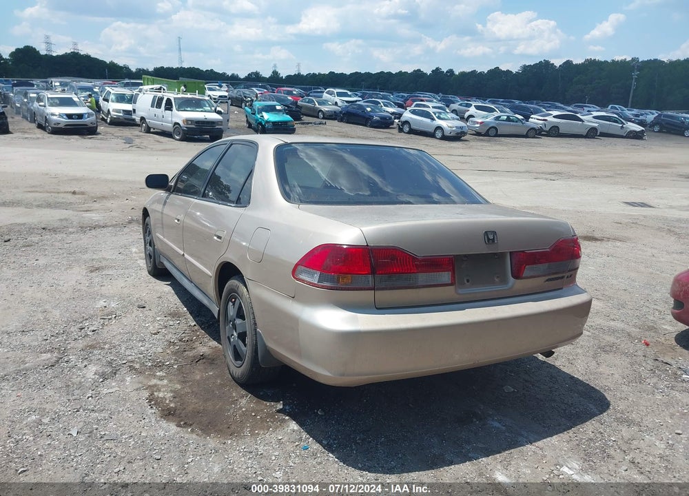 2001 HONDA ACCORD 2.3 LX VIN: 1HGCG56571A114132