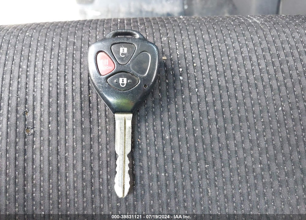 2009 SCION XB VIN: JTLKE50E891068285